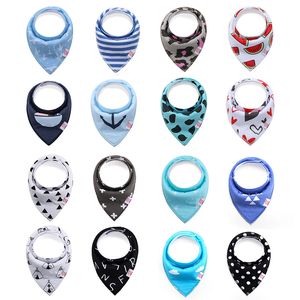 Bavoirs bébé 336 Designs Burp Chiffons Bavoirs triangulaires imperméables Nouveau-né Cartoon Print Bavoirs bébé Bébés filles garçons Bandana Infant Saliva Cloth INS