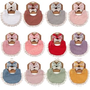 Ensemble de bavoirs pour bébé en tissu de salive en dentelle de coton couleur bonbon unie double face anti-lait imperméable bavoir bandeau nœud papillon accessoires pour cheveux infantile 3 pièces ensembles