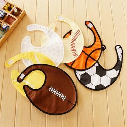 Baby slabbetjes sport baby bochtdoeken katoen pasgeboren speeksel handdoek honkbal kinderen basketbal voetbal bandana's waterdichte slabbetjes M2174