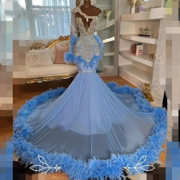 Vestidos de fiesta azules para niña negra 2024, vestidos de noche de sirena con plumas de diamante brillantes, manga larga con un hombro