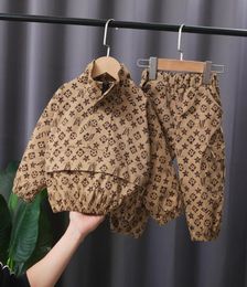 Vêtements pour bébés garçons de 4 à 5 ans, tenues de boutique pour tout-petits, manteaux et pantalons d'épissure imprimés à la mode, costumes de jogging pour enfants, survêtements2668848