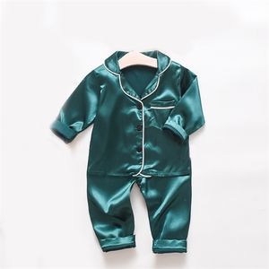 Babyjongen set lente lange mouwen pyjama's pak gestreepte top + broek 2 stks Koreaanse stijl kleding sets kid kleding meisjes 210528