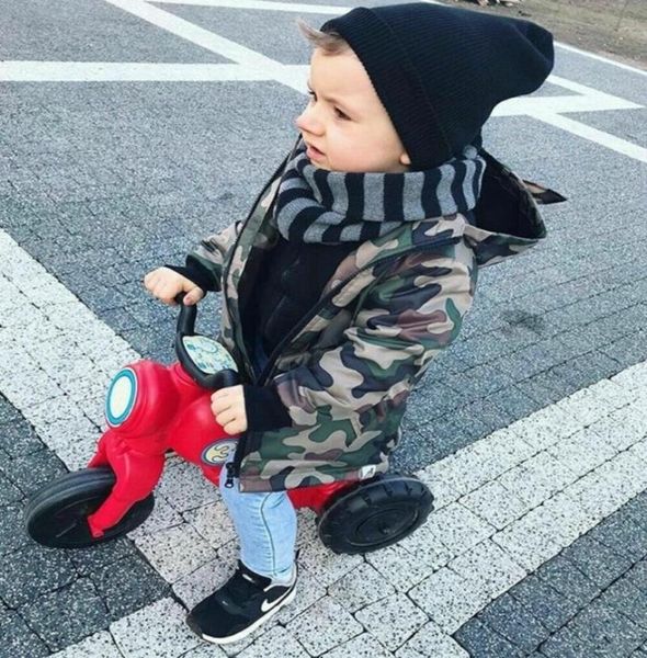 Baby Boys Camo Coats Automne Winter Hoodies Veste à fermeture éclair Camouflage Long Tops Outwear Tracksuit Kids Hooded Coat 27 ans Y2008312010608