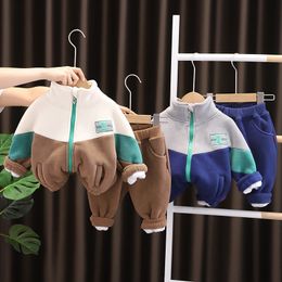 Conjuntos de ropa para bebés de invierno, además de terciopelo grueso y cálido, 2 uds., conjunto de chándal deportivo para niños de 1 a 5T