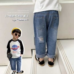 Bébé Garçons Jeans Printemps Dos Déchiré Lâche Pour La Mode Enfants Enfants Casual All-match Denim Pantalon 210615