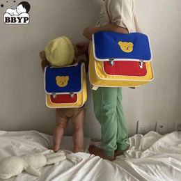 Baby Cartoon Bear Bag Polyester Safety Harness Sac à dos Enfants de maternelle pour garçons garçons confortable Carbag d'école en bas âge 240407