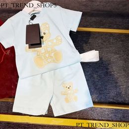Baby Casual Suit Bear Letter Corta Manga Set Shorts de algodón de verano Lindos juegos de ropa gris blanco de 66-100cm 477