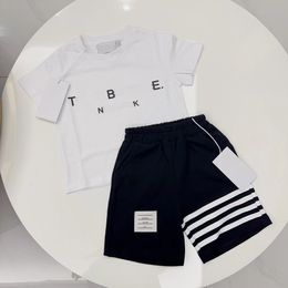 Baby Cabine T-shirt Kid Short Set Kids Designer Boys Vêtements Summer Boy Girl Two Piece Sets Brand Lace Letters