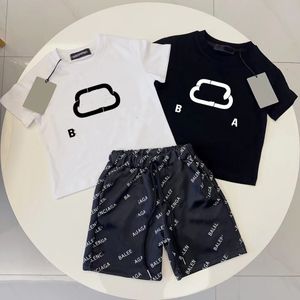 babykleertjes Kid designer set kids designer tweedelige korte mouwen shorts luxe zomer jongens meisjes t-shirt peuter kleden