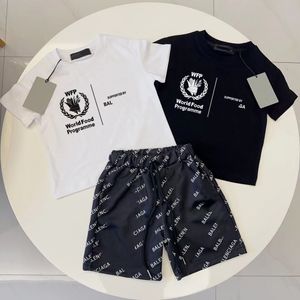 Babykleding Kidontwerper Set Kids Designer Tweede stuk korte mouwen shorts Summer Boys Girls T -shirt Peuterkleding