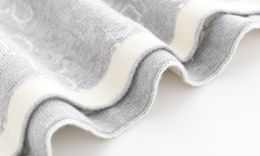 Mantas de algodón para bebés Niños Niñas Lujo de punto Jacquard Diseñador Coche Aire acondicionado Manta Niños Colchón Carro Abrazo Edredón Swaddling BH144