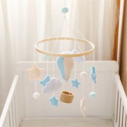 Baby Crib Mobiles Cloud Balon Balon Ballon Born Born Porte-tronleur Rattle Toy dessin animé Boy Boy Boy Girls Gift 240418