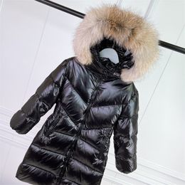 Vêtements de créateurs pour bébé Manteau en duvet avec grand col en plumes et capuche épaisse et longue, veste trapèze pour enfants, vêtements d'hiver, nouvelle plume empereur fille, vêtements d'extérieur d'oie blanche