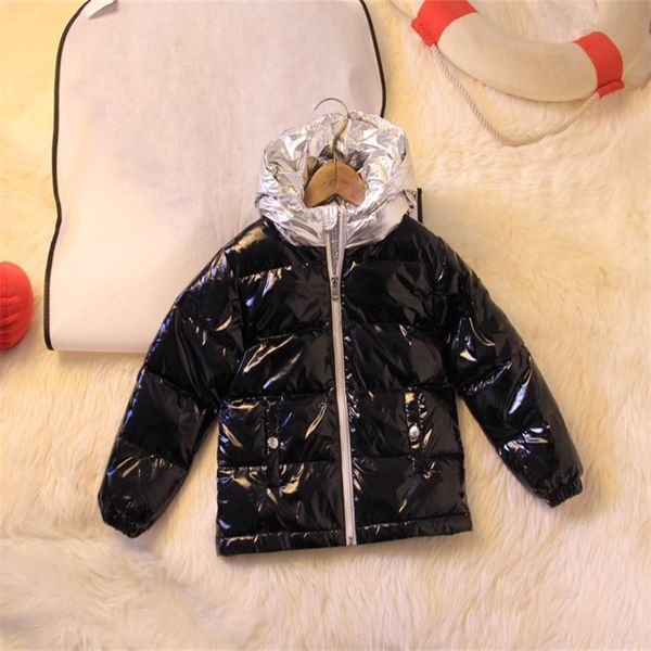 Vêtements de créateurs pour bébés Manteaux en duvet pour garçons Veste à capuche de style court Hiver 2022 Nouveaux enfants et filles sans lavage Visage brillant Manteau à manches longues Vêtements pour enfants