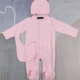 Bébé designer nouveau bébé onesie pur coton mode à manches longues costume d'escalade Ha chapeau bavoir trois pièces ensemble f015