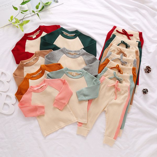 Diseños para bebés Conjuntos de ropa Infantil Pit Strip Empalme Multicolor Draw String Camiseta de manga larga Pantalón Traje Ropa Conjunto casual YL567
