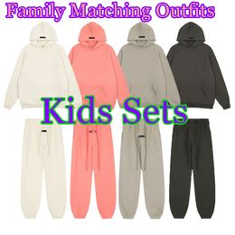 Ess famille correspondant tenues enfants sweats à capuche bébé sweats hommes femmes à capuche filles garçons vêtements parentaux enfant en bas âge streetwear designer lâche amoureux hauts manteaux