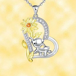 Collier avec pendentif en forme d'éléphant et de cœur pour bébé, exquis et élégant, décor Suower, pour filles, cadeaux d'anniversaire et de noël