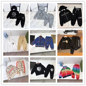 Bébé Mode Enfants Designer Vêtements Ensemble Sweats À Capuche Et Pantalons Filles Garçons Survêtement De Luxe Designers Lettre À Manches Longues À Capuche