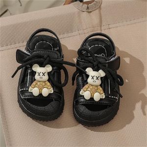 Baby First Walkers Cute Cartoon Boys Girls Baotou Sandalen Fashion Kids Shoes Soft Crib Shoes Peuter Infant Anti Slip Casual Sneakers