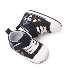 Baby First Walkers Girs Shoes Infant Toddler Soft Crib Shoes sneaker Fleur brodée du nouveau-né à 18 mois