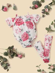 Body de bebé floral con hombros descubiertos y calentador de piernas ELLA