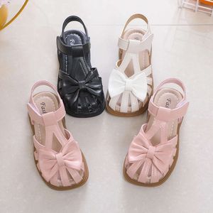 Baby voor meisje peep-toe ademende boog-knoop prinses kinderen mode zacht 2024 zomer nieuwe meisjes sandalen schattige veelzijdige l2405