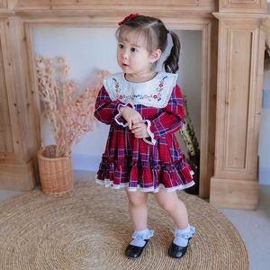 Bébé fille broderie robe à carreaux enfant en bas âge filles robes espagnoles enfants Boutique vêtements infantile Espagne robes de fleurs 210615