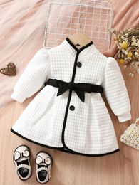 Baby meisje mode herfst/winter tropische jurk set prinses jas klassiek zwart en wit contrasterend vest trui 240123