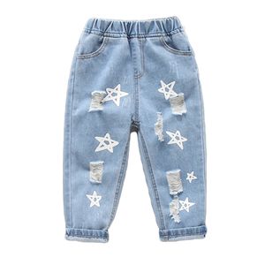 Baby Girl Ripped Jeans Star Pattern Jeans For Girls Hole Jeans Infantil Spring Herfst Baby Girl Deskleding 210412