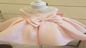 Baby meisje bruiloft prinses jurken kant kralen strik doopjurk mouwloos pasgeboren baby 1e verjaardag jurk voor doop J19066217317