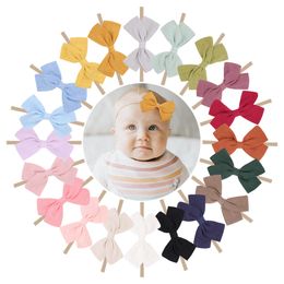 Baby Girls Bow Headbands Tela de lino de algodón con banda de nylon Niños ACCESORIOS PARA PELO PARA NIÑOS NIÑOS ACCESORIOS DE PELO ELÁS ELÁSTICO PEQUEÑOS PEQUEÑAS DE PANTALLA DE PANTALLA DE PEQUEÑOS 20 colores sólidos KHA356