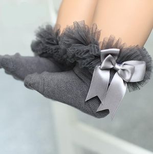 Babymeisjes bowknot lint kanten sokken vaste katoenen kinderen frilly enkel sokken gebreide ruches prinses schoeisel dansende footsocks pasgeboren kleding 7 kleuren dw6848