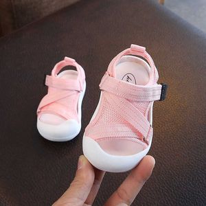 Sandales d'été pour bébés filles et garçons, chaussures de plage respirantes à semelle souple antidérapante pour enfants en bas âge