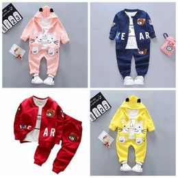 Baby Meisjes Kleding Lente 3 stks/set Cartoon Beer Kat Kapmantel + t-shirt + Broek Kinderen Sport Pak Kinderkleding Jongens Trainingspak G1023