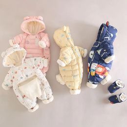 Baby Girls Clothes Hiver Hooded Fulcece Rompers for Baby Boy épaissis Body Nés Cotton Jumps Contanes Batch Tobs 231227