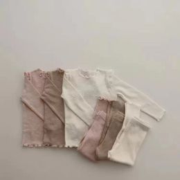 Conjuntos de ropa para niñas pequeñas, camisetas de algodón acanalado liso con volantes de manga larga de otoño, pijamas para recién nacidos, trajes para niños pequeños