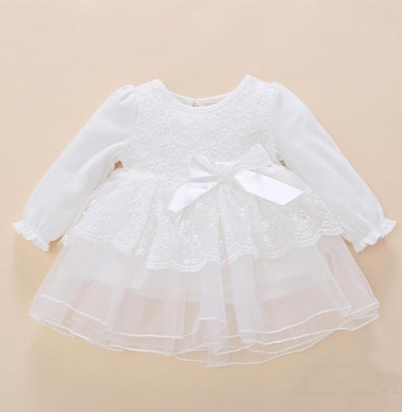 Baby Girls High Quality Hollow Out Drene Robe Newborn Princess Long manche en couleur blanche Robe d'arc