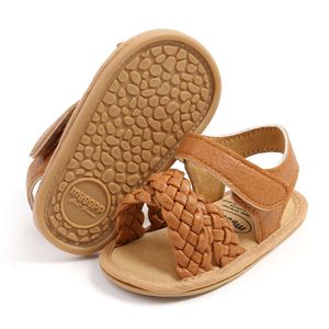 Sandales à crochet et boucle pour bébés filles, chaussures de berceau confortable légères légères pour le nouveau-né, été