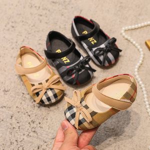 Zapatos de princesa para niñas, zapatos informales con lazo para primeros pasos, antideslizantes, suela suave de otoño, sandalias con lazo para niños pequeños de 0 a 3 años