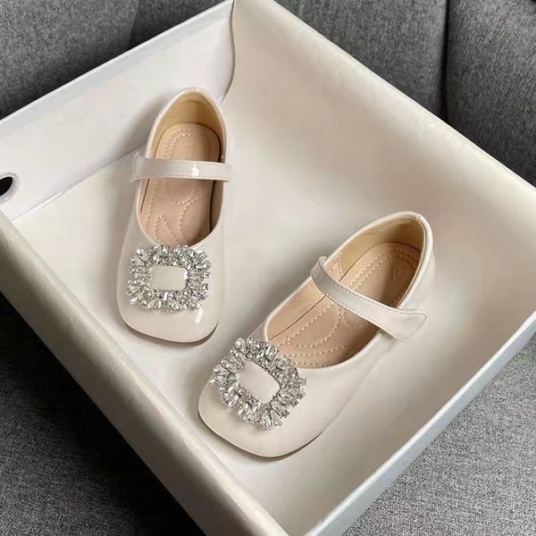 Chaussures pour bébés filles avec strass, chaussures de princesse antidérapantes à la mode, plates pour enfants, chaussures de fête à paillettes