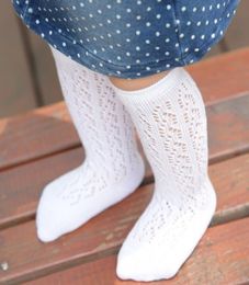 Baby Infant Girl Spring en Autumn Hollow Nonslip Socks Knie High Lace Princess Socks Pure Color Long Tube Sox New Fashion3563601