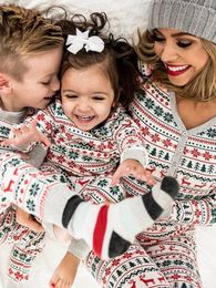 Baby Kerst Matching Christmas Pamas PJS Family Set outfits onesie de Navidad vertrouwt Ropa Noel Famille voor kinderen 231120