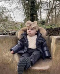 Bébé enfant designer vêtements enfants manteaux vêtements manteau designer vêtements de luxe avec des lettres à capuche épais vêtements d'extérieur chauds fille garçon tricot broderie meilleure qualité