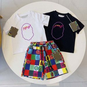 Baby Kids Clothes Ensemble des créateurs tshirts shorts Contuies Trackses de piste imprimées à manches courtes t-shirts garçons filles chemises pour enfants jeunes en bas âge en bascule