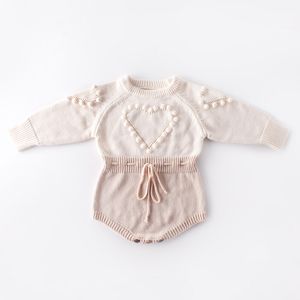 Baby Kids Designer Vêtements Tripted Rober Long Sleeve Love Heart Design Raiper Clothes 100% Cotton Girl Warm Rompers 0-2T