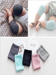 Baby Knee Pads Choques NON SLOP BILANTS SOURIR PADS NOUVEAU CA