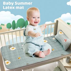 Babymatrassen Zomer Koele Slaapmat Cartoon met Kussen Antislip Latex Ademende Pads Peuter Wieg Cot Gezellig Laken 240322