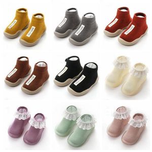 Mocasines para bebés Prewalker Toddler First Walkers Infant Summer Calcetines antideslizantes para el piso Recién nacido First Walkers Shoes Suelas de goma Calzado DZYQ5510