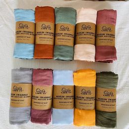 Baby Musline Tissu Clares Couvertures et couches Borns Coton Gauze Baignoires Couvrir la couleur de couleur pure enveloppe pour les bébés 231222